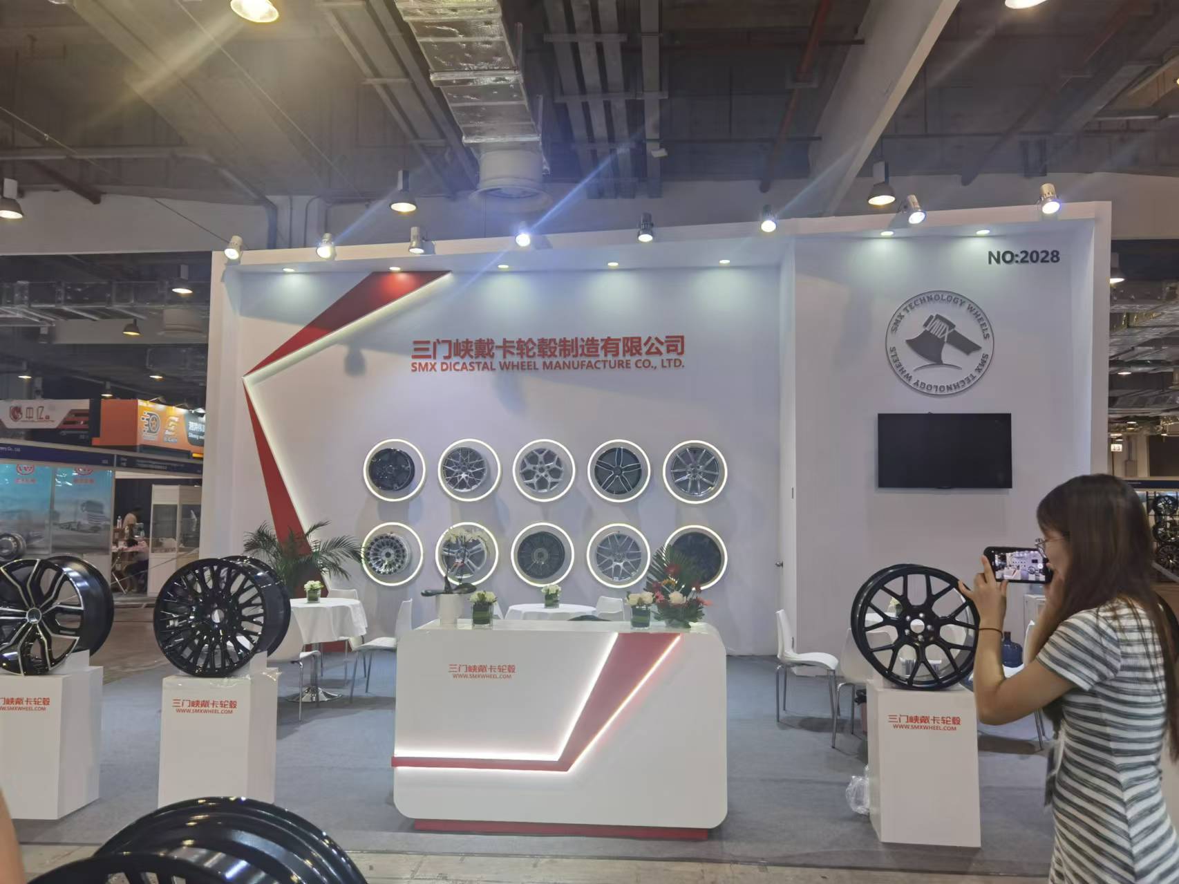 搭建_企业_目标_效果尊龙AG网站展会展台